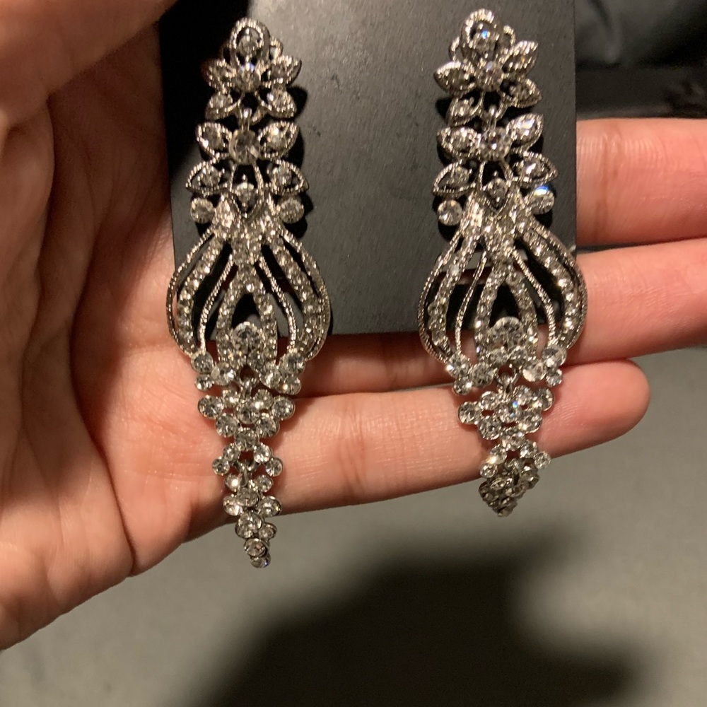 Floral drop earrings for women - White